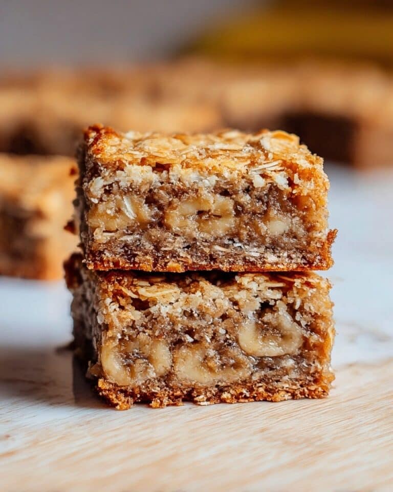 Irresistible Banana Oatmeal Bars for Healthy Snacking Recipe