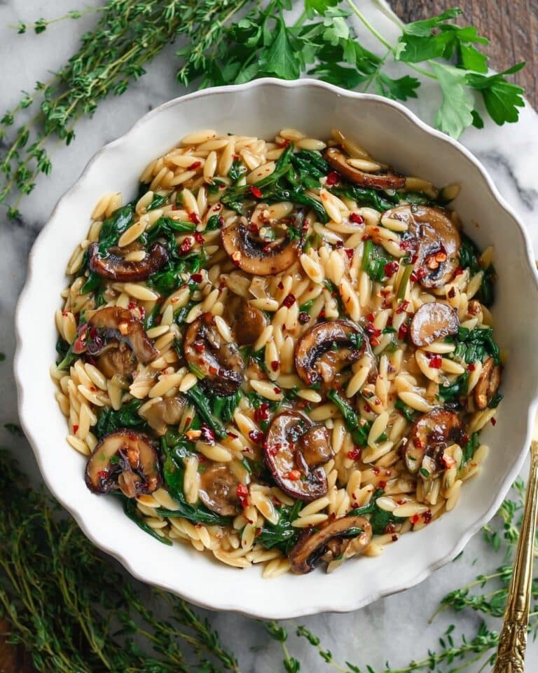 Creamy Spinach and Mushroom Orzo (30 Minutes, ONE-PAN) Recipe