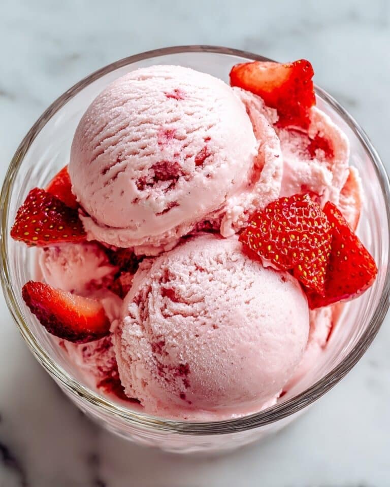 Strawberry Greek Frozen Yogurt Recipe